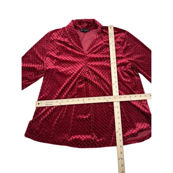 Red Textured Long-Sleeve V-Neck Blouse By N Touch Size M Stretch Polyester Blend - Picture 2 of 6